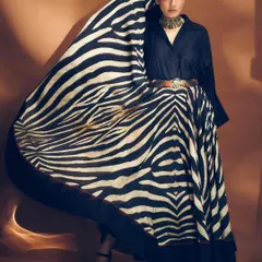 Working with the iconic Raveena Tandon is always a dream. For this editorial shoot, we created a chic, textured low ponytail that contrasted beautifully with the dramatic flow of her JJ Valaya skirt.