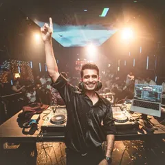 Thane, you never disappoint! It was an honor to be a part of Yaadon Ki Baarat 2.0, and the energy from the crowd was electric all night long.