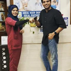 A friendly moment with Shivam Malik during his visit to our Greater Noida clinic. We appreciate him trusting us for his hair and skin care needs.