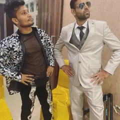 Backstage moment with the talented comedian and mimicry artist Vikalp Mehta during a show in Mumbai. It's always fun to connect with other performers.