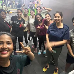 Pushing harder than yesterday for a different tomorrow. A selfie with the crew, feeling motivated and strong.