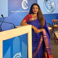 A moment by the lectern before the start of the CCIL Governor's address. Preparation and composure are key when hosting events of this magnitude, ensuring every detail is managed professionally.