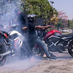 Creating a dramatic, smoky scene for the Revolt Motors launch. I love getting creative on set to produce visually stunning images that make your brand stand out.