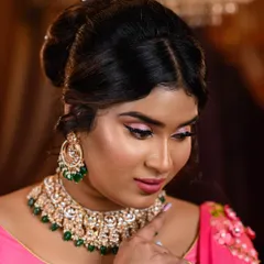 A beautiful portrait from the Bollywood recreation shoot. The jewellery really shines and completes the iconic look.