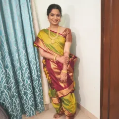 It was an honor to drape this traditional Madisar saree for Abhirami. I paired the nine-yard drape with a simple, natural makeup look that enhanced her features without being overpowering, keeping the focus on the elegance of the attire.