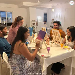 The atmosphere at our Sip and Paint events is always relaxed and social. It's a great way to meet new people or bond with your favorite ones.
