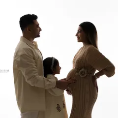 A beautiful silhouette portrait of a growing family. The older sibling is just as much a part of this journey, and I love creating images that highlight their special role.