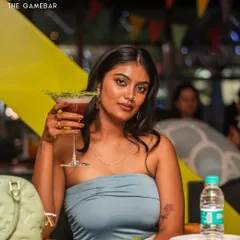 A cool cocktail and a cool vibe. Our guests know how to enjoy the night, and we make sure the drinks and the setting are always on point.