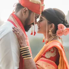 A quiet moment between a husband and wife on their wedding day. I focus on capturing these real, intimate connections that tell the true story of your love, creating timeless Maharashtrian wedding portraits.