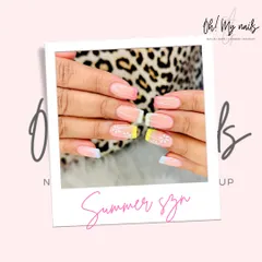 A classic French manicure gets a sweet summer upgrade. This design features pastel-coloured tips in pink, yellow, and blue, with delicate hand-painted daisies for a fresh, cheerful look.