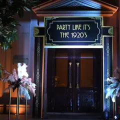 Step back in time with a Great Gatsby party. We meticulously design every detail, from the grand Art Deco entrance to the glamorous ambiance, ensuring an authentic and sophisticated 1920s experience.