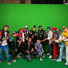 Another great shot with the team from a corporate gig. I focus on making the choreography accessible and fun, so it serves as a great team-building activity for company events and offsites.
