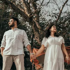 Holding hands in a beautiful outdoor setting. Our open spaces and natural foliage provide a simple yet stunning backdrop for capturing genuine moments of connection.
