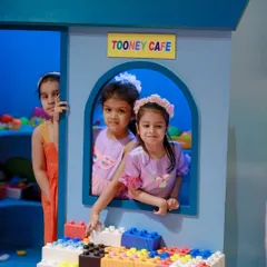 The Tooney Cafe crew is ready to build. Combining our block area with the cafe leads to all sorts of creative play.