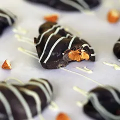 I bet you can't stop at one. My Rock Almond Chocolates have the perfect blend of crunchy almonds and smooth, rich chocolate.