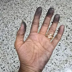 Life lately has been filled with charcoal-dusted hands, and I am so grateful for it. This is the mark of an artist deep in their work, and I'm thankful for every commission that allows me to do what I love.