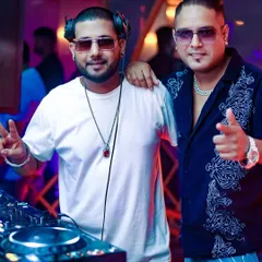 Another great collaboration behind the decks at The Fixx Bar. Working with other talented DJs always brings a fresh energy to the night.