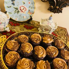 For all the Nutella lovers, these ultra moist Nutella cupcakes are a dream come true. I top them with a heavenly Nutella cream frosting and a chocolate drizzle.