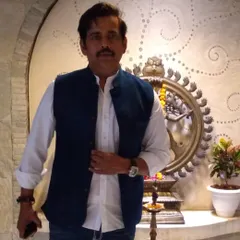 Actor and Member of Parliament Ravi Kishan visiting my college. The cultural ambiance of my space, symbolized by the Nataraja statue in the background, makes it an ideal spot for artists from all fields.