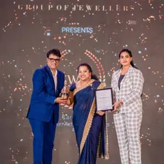 I was so honored to receive the Unique Women Achiever award from C. Krishniah Chetty Group of Jewellers. Moments like these, receiving an award from respected figures like actor Avinash, are a testament to the years of dedication I've poured into my art.