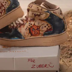 Wanna play? I love getting into the details, and this Chucky-themed project was a dream. I painted these Nike AF1 Mids with inspiration from his outfit, signature knife, and plenty of stitches and blood stains.