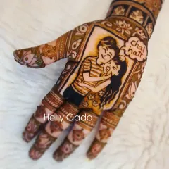 Your mehndi can tell a story. For this sister of the groom, we created a playful portrait capturing a fun inside joke with her brother, "Chal Hatt". It's these personal touches that make the art so meaningful and memorable.