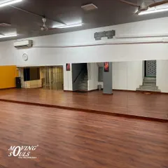 A look at our clean, open studio space, ready for the next class to begin.