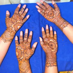 Coordinated mandala designs for the bridesmaids. This is a great way to have a unified look for the bridal party while still giving everyone a unique pattern.