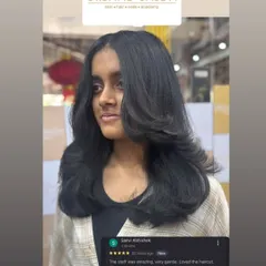 A happy client with her new haircut, paired with her lovely review. She loved the gentle service and the amazing result.