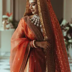 A full portrait of Nilofer, showcasing her unique and elegant bridal style.
