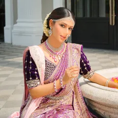 There is something so timeless about a sun-kissed dusky beauty draped in pure silk. This look is a perfect blend of tradition and quiet elegance, feeling simple, powerful, and truly ethereal.
