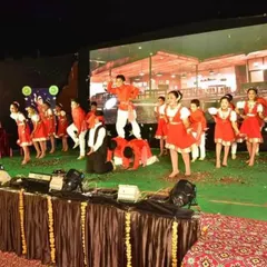 A glimpse from the CJS Public School annual day, which we choreographed for the 6th time. This performance shows a fun, retro-themed dance by the junior students.