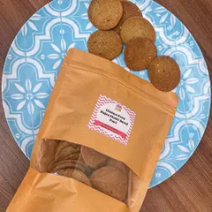 These gluten-free Bajra Multi-Seed Puris are a healthy alternative for your chaat cravings. They are 100% baked, oil-free, and vegan.