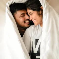 Fun, playful, and full of laughter. An indoor pillow fight session is a great way to capture your candid chemistry and create memories that are authentically you.