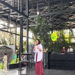 This was a solo gig for a Sunday brunch, and honestly, it was a blast. You can see me in my element on stage, just a mic and me. This setup is perfect if you want vocals to be the main event and need someone who can engage the crowd with music and some questionable jokes.