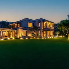 My automation services extend to your entire property. Here is a farmhouse project where I designed and installed a complete outdoor lighting and audio system, creating a stunning and functional landscape for evenings.