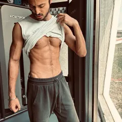 You are confined only by the walls you build yourself. A lean, defined midsection is the result of hard work, consistent training, and disciplined nutrition.