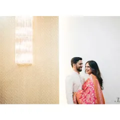 A minimalist and artistic portrait. By placing the couple to one side, I created a composition that feels modern and clean, highlighting their connection against a simple background.