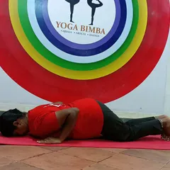 Day 4 of Navratri: Ashtanga Namaskara. This day is for Goddess Kushmanda, the Ashtabhuja Devi with eight hands, and this eight-limbed pose honors her.