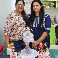 Here I am with my student Reshma after our intensive 6-day Cake Business Reboot masterclass. She is now confident in her skills, from fondant art to anti-gravity structures.