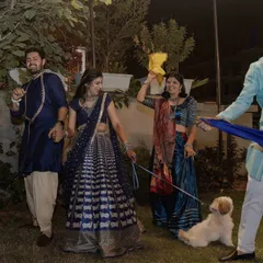 A fun moment from a Garba night, with the groom in a classic Gujarati kediya-dhoti ensemble. We love styling clients who embrace traditional attire and slay in the classics.