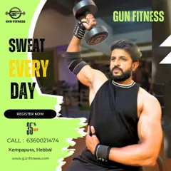 A demonstration of a single arm dumbbell press, great for building shoulder strength and stability. I guide members on proper form to maximize results and prevent injury.