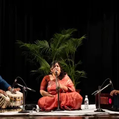 A beautiful moment on stage with the wonderful vocalist Shatavisha Mukherjee and Hullas Purohit on harmonium at the India International Centre in Delhi.