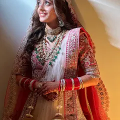 The pure joy of a bride on her wedding day is my biggest inspiration. This look captures the essence of the 'soft girl' aesthetic with a dewy finish, rosy tones, and gentle waves, creating a look that is fresh, modern, and utterly romantic.