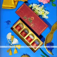 I bring grandeur to your celebration with this Royal Procession wedding gift box. The rich red and gold palette, combined with traditional Indian artwork, offers a truly regal unboxing experience for your guests.