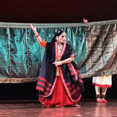 Here I am performing a segment from 'Mix & Match', showcasing a traditional handwoven saree. The production was a journey across India, told through its iconic textiles and the stories they hold.