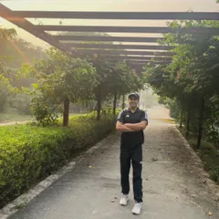 Ready for a new day of training at one of our outdoor locations in Noida Sector 93. The park is our gym.