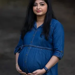 Simplicity and elegance for an outdoor maternity shoot. I used minimal, natural makeup to give her a fresh and effortless glow that looks beautiful against the natural backdrop.