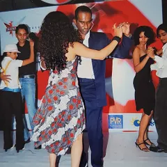 A beautiful moment of connection on the Salsathon stage. This event brought together over 800 dancers and dance lovers for an unforgettable night.