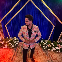Ready to bring the vibe in a stylish checkered blazer. The right outfit helps in creating a strong first impression on stage.